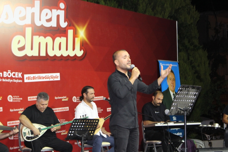 Elmalı’da muhteşem konser