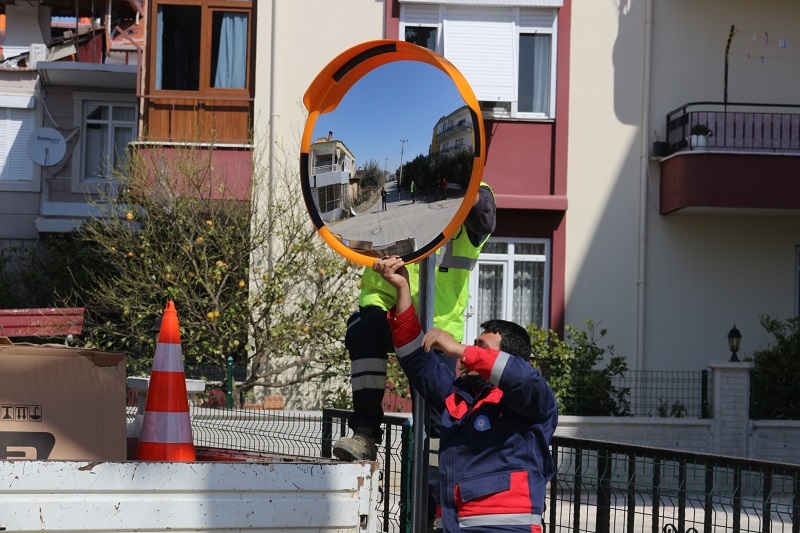 Trafik ve yolcu güvenliği için ekipler sahada