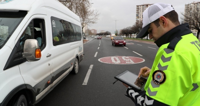 Trafik denetiminde ceza yağdı