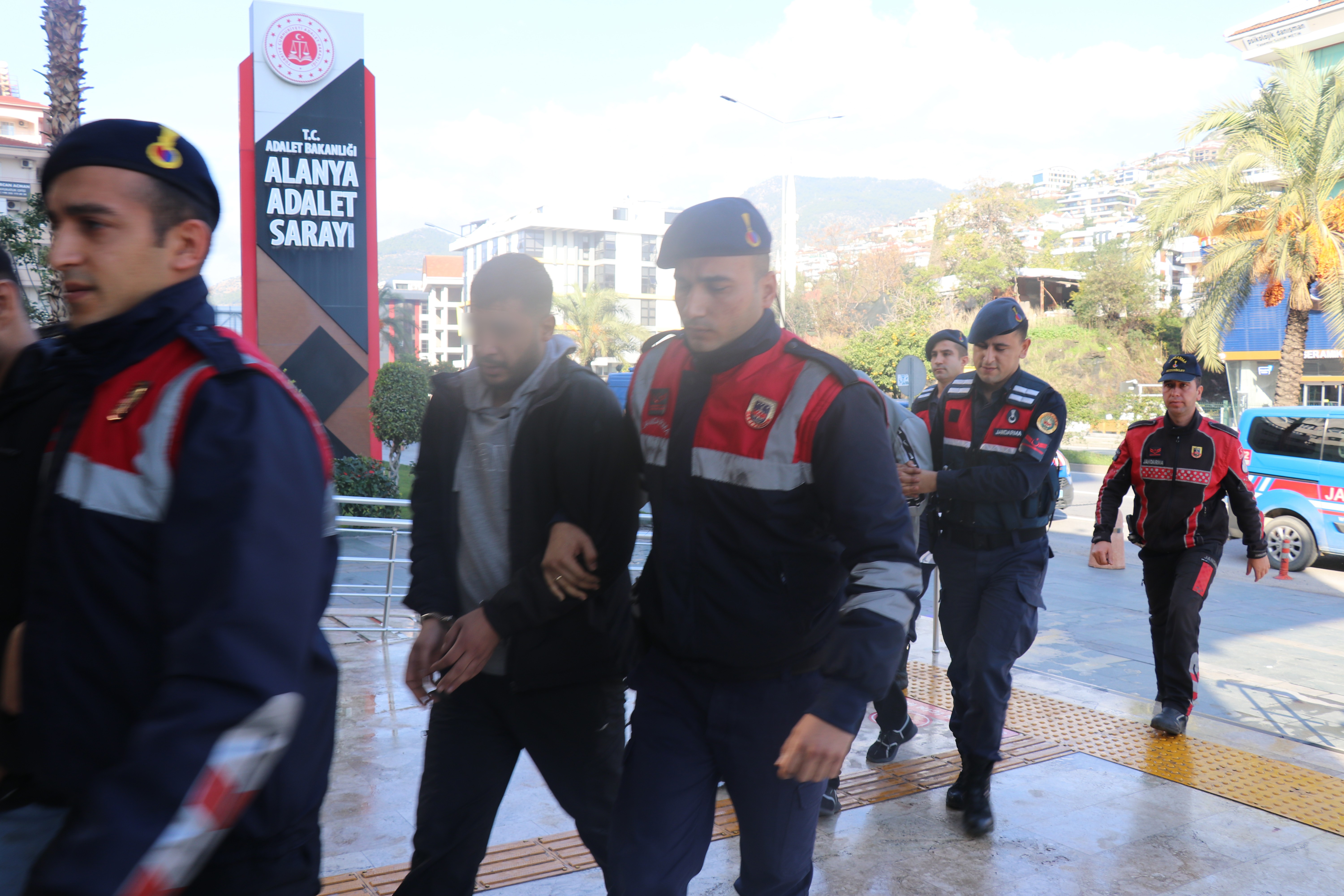 ALANYA’DA UYUŞTURUCU OPERASYONU