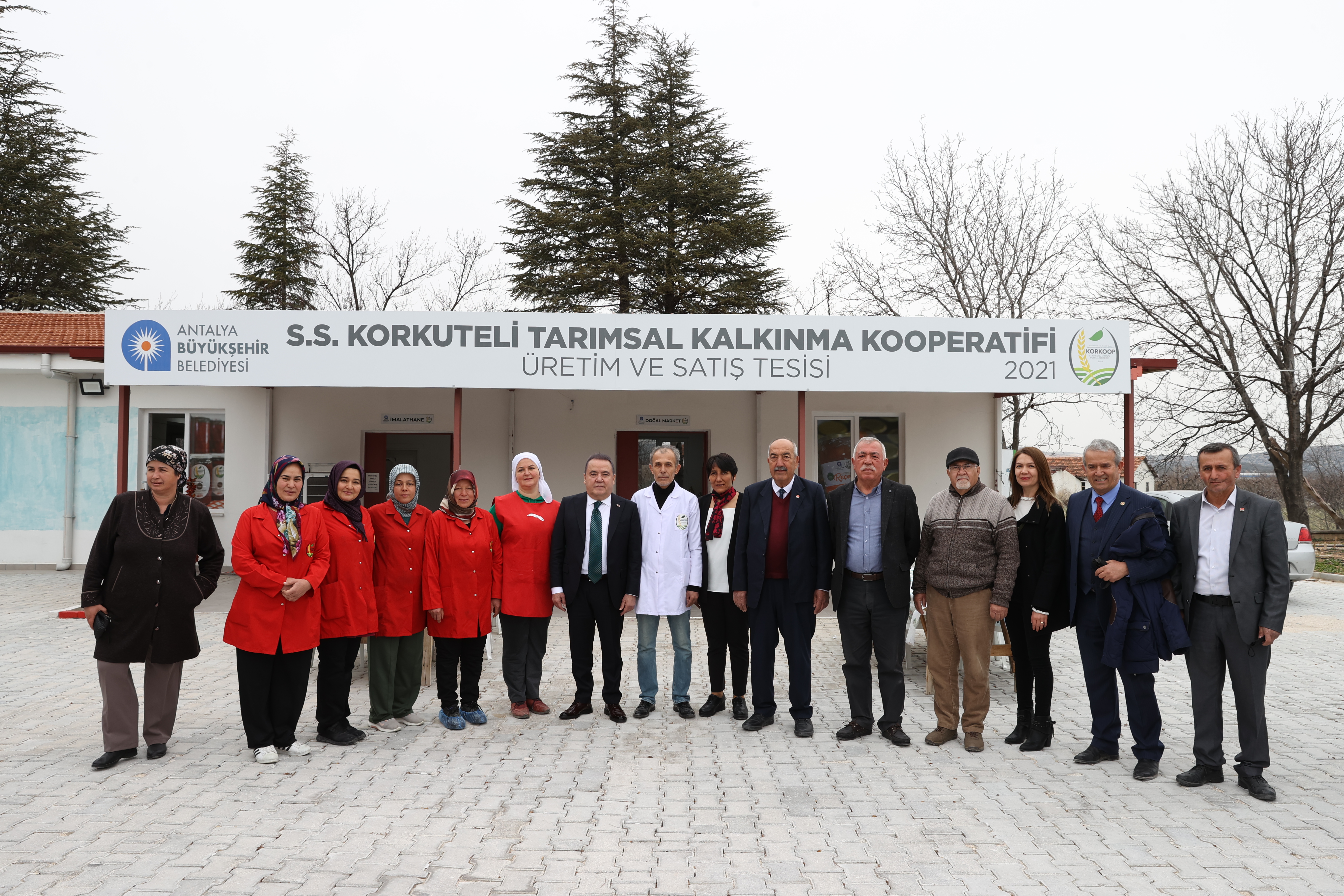 ÜRETEN KADINLAR PROJESİNE ÖDÜL