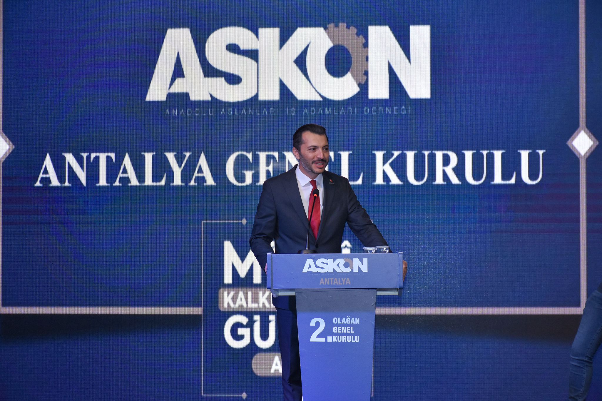 URFAN:“TÜRKİYE’NİN EKONOMİSİNİ BÜYÜTECEĞİZ”