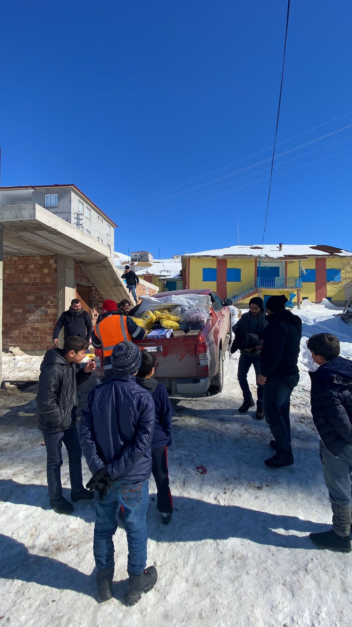 Konyaaltı'ndan uzak köylere yardım (2)