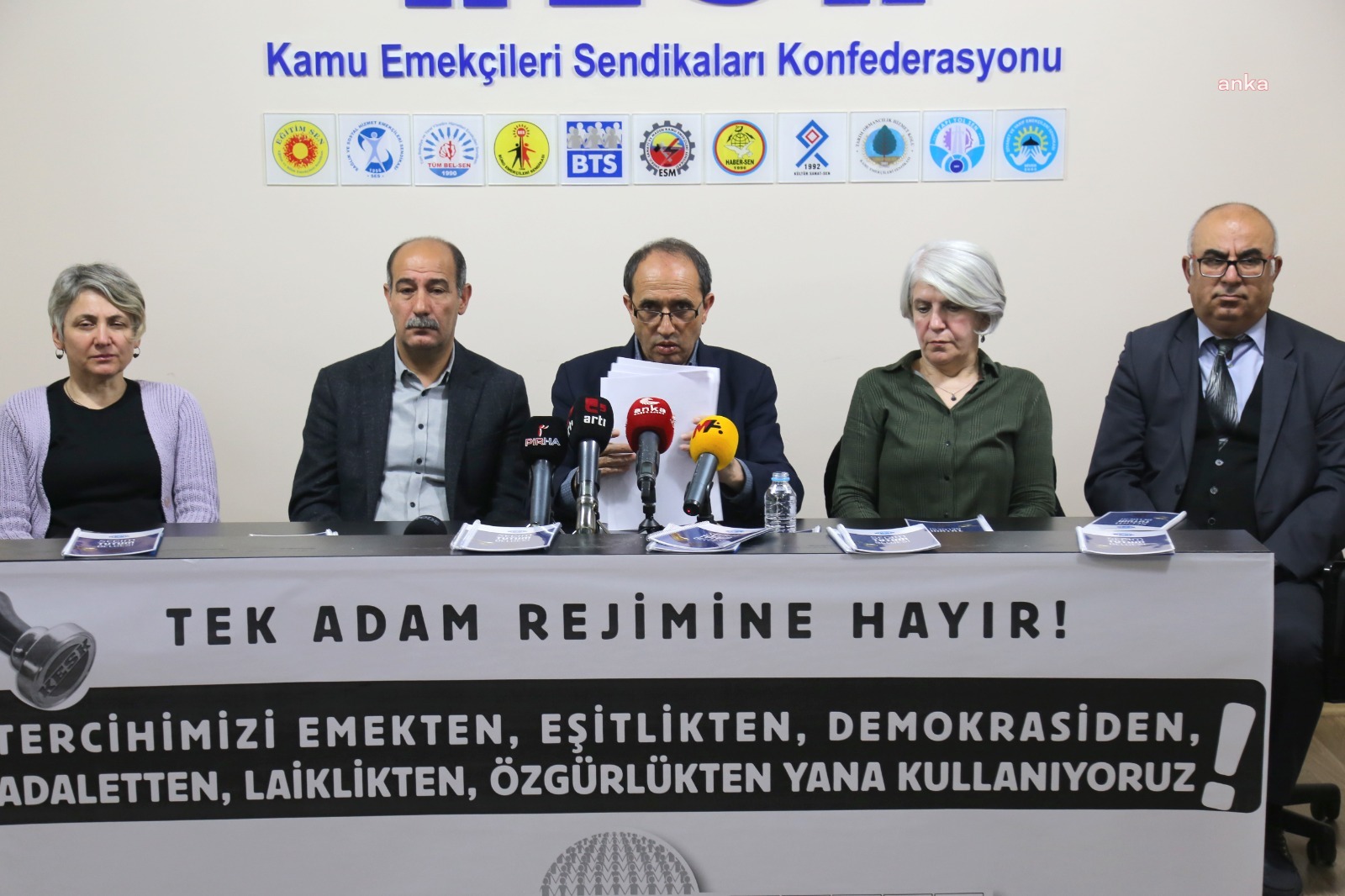 KESK, 14 Mayıs seçimlerine yönelik 'Tutum Belgesi’ni açıkladı...Kamu emekçileri tek adam sistemine 'hayır' diyecektir