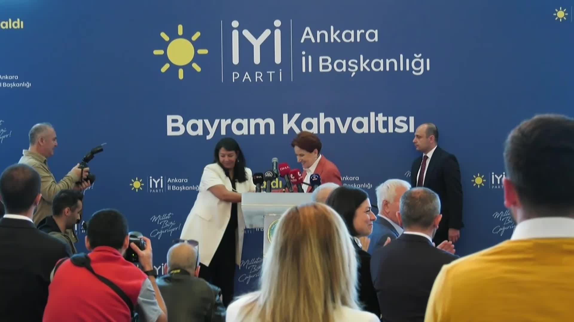 Meral Akşener: Bu ülkeyi yeniden inşa edeceğiz