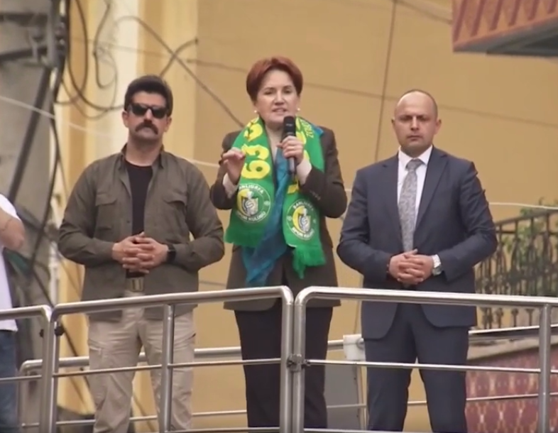 Akşener: "Bunu söyleyen ahmaklar, benim kim olduğumu bilirler"