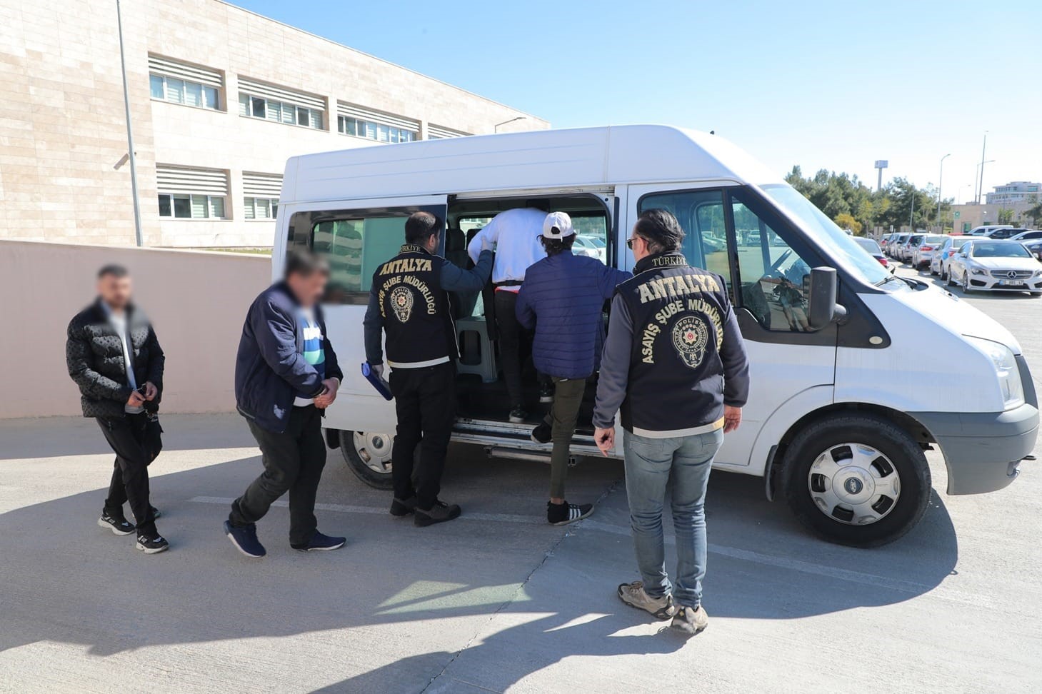 Polis firari avında:81 yakalama