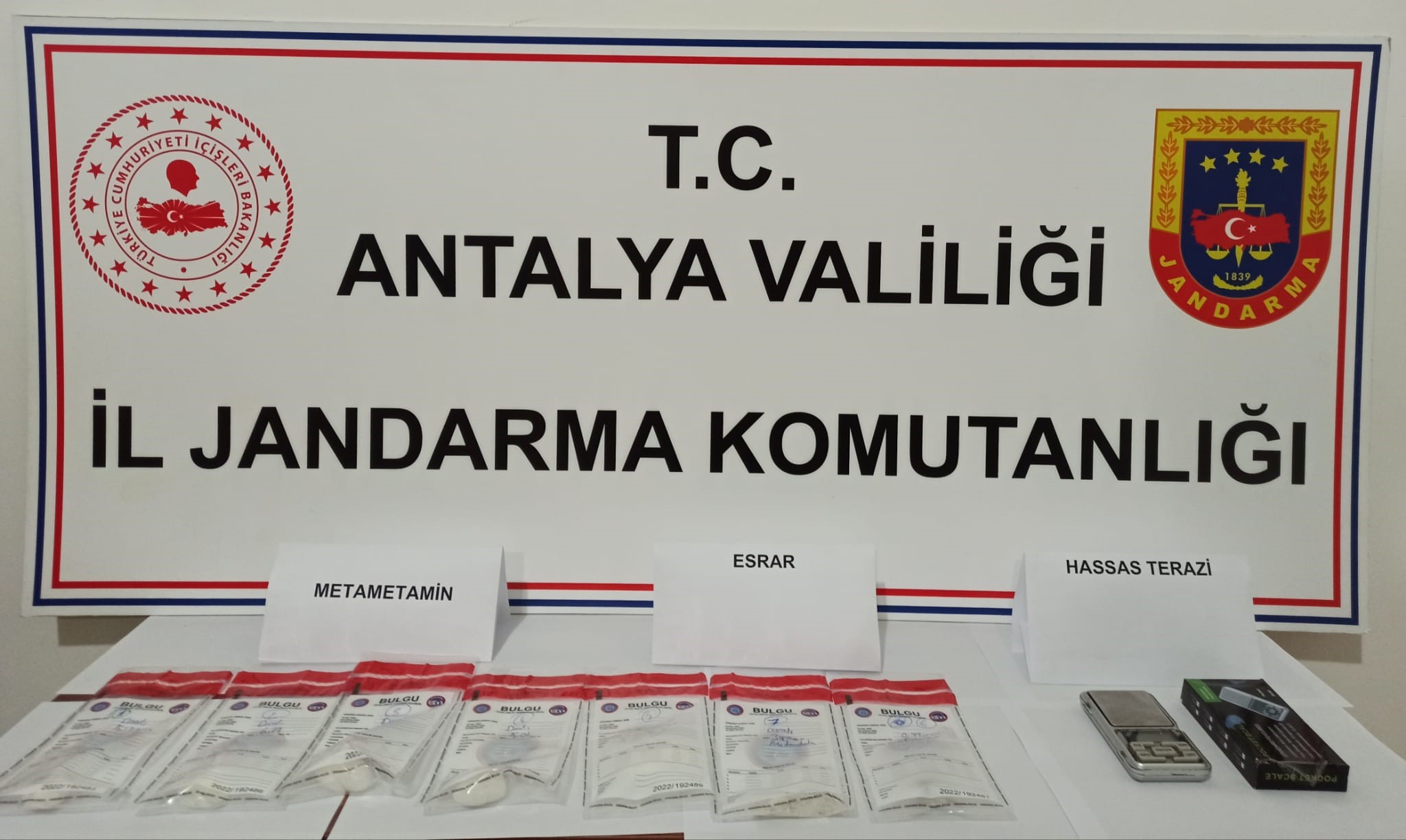 Antalya'da uy*şturucuya geçit yok