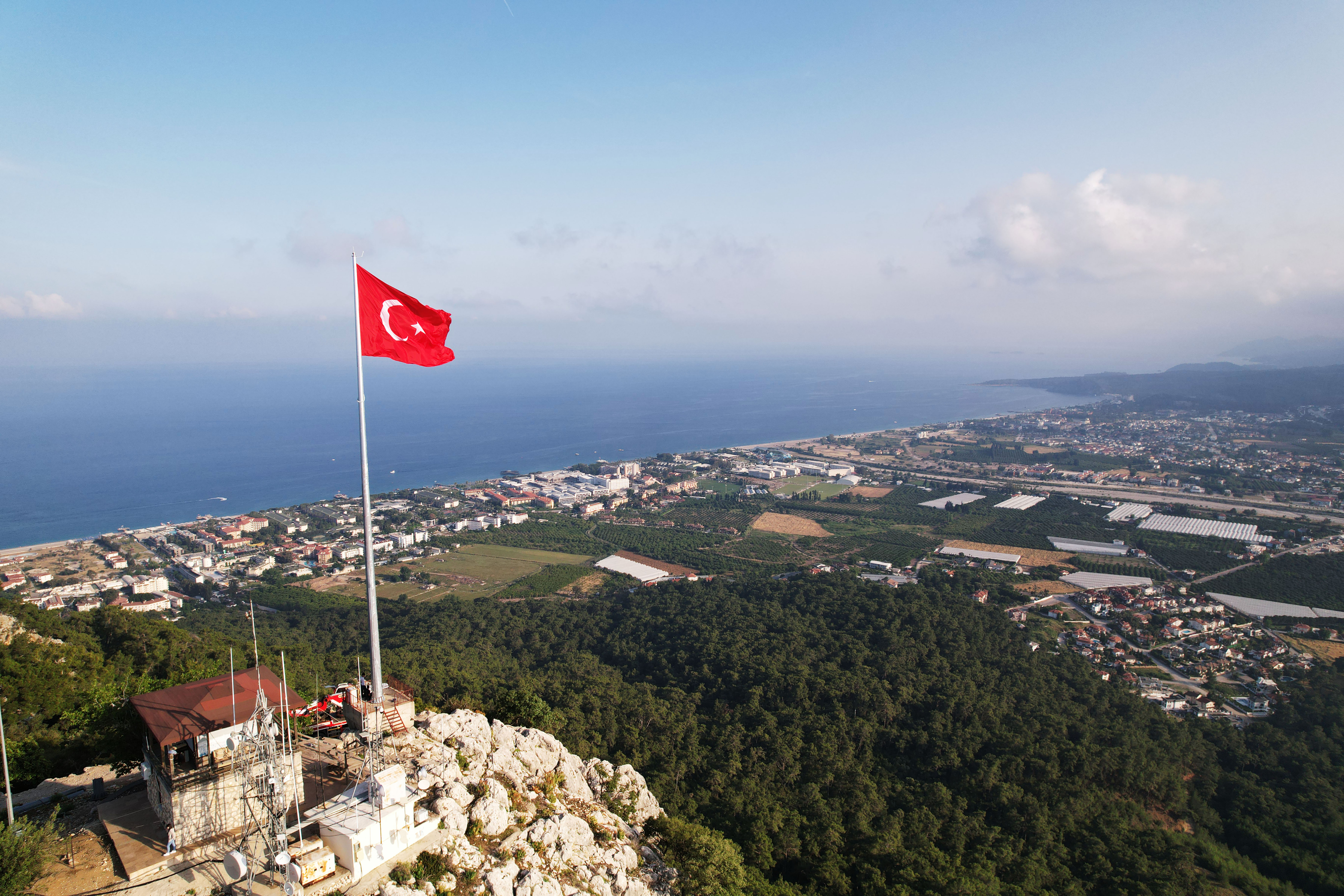 Türk Bayrağı yenilendi