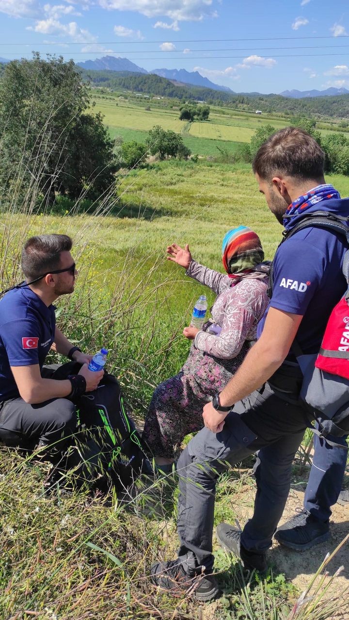 Kaybolan yaşlı kadın ormanda bulundu