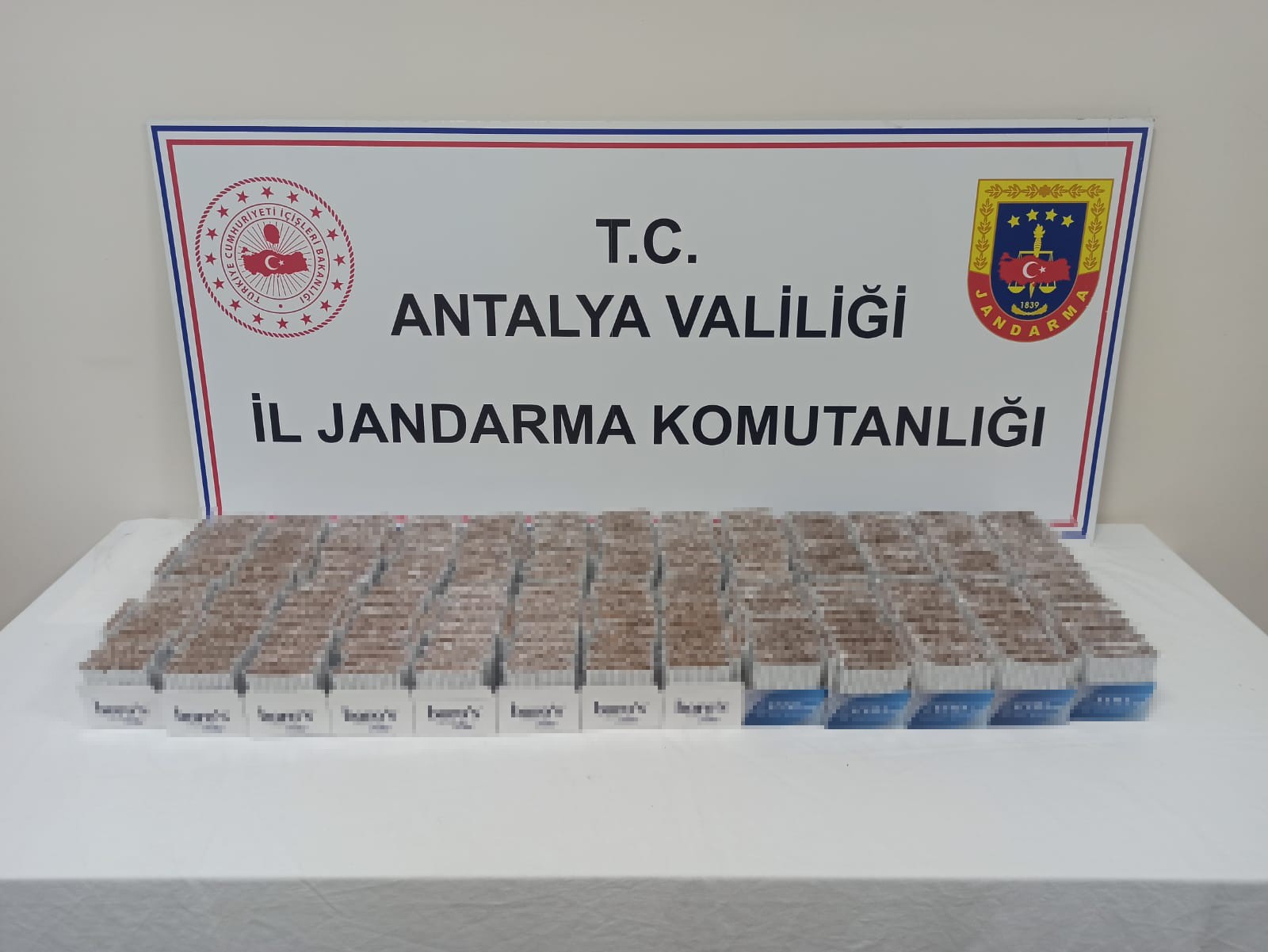 Jandarma kaçak sigaraya geçit vermedi