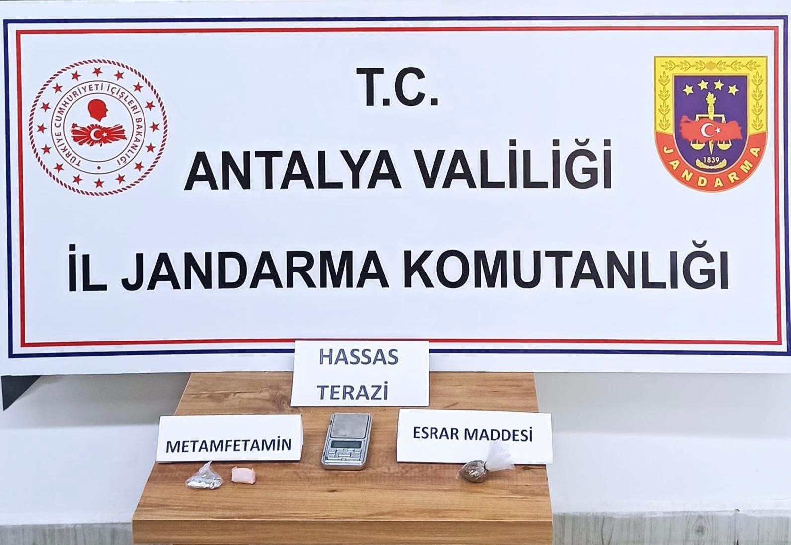 Jandarmadan uy*şturucu operasyonu