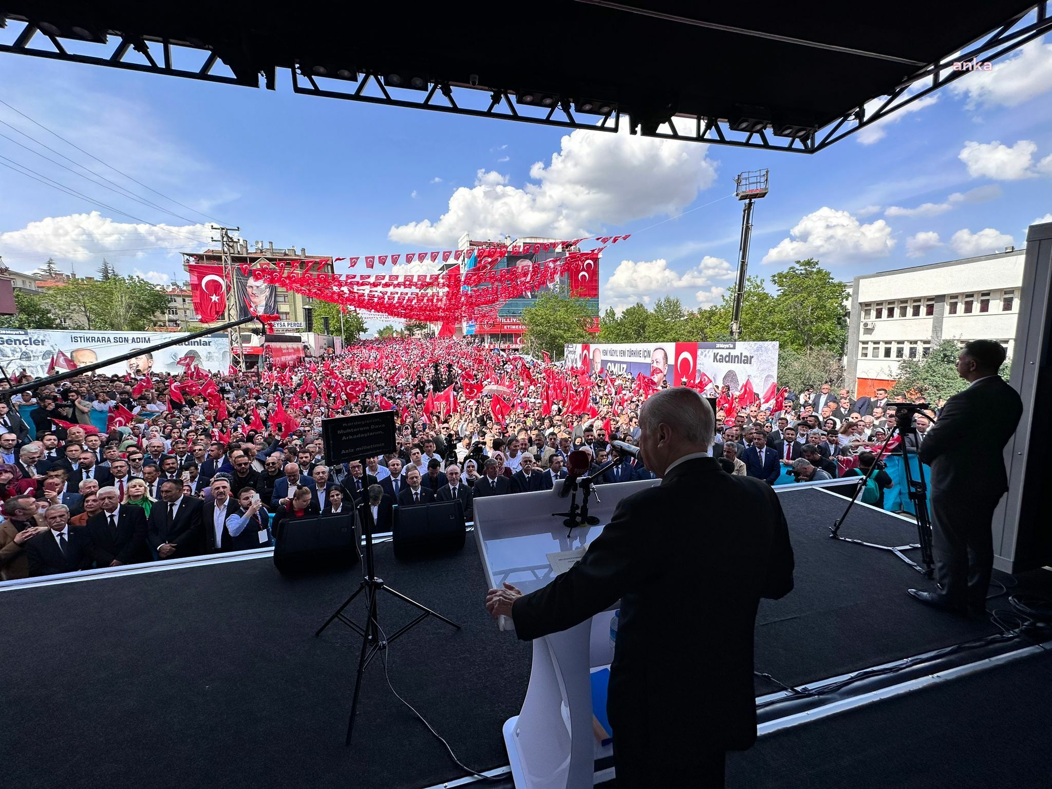 Devlet Bahçeli Ankara’da vatandaşlara seslendi