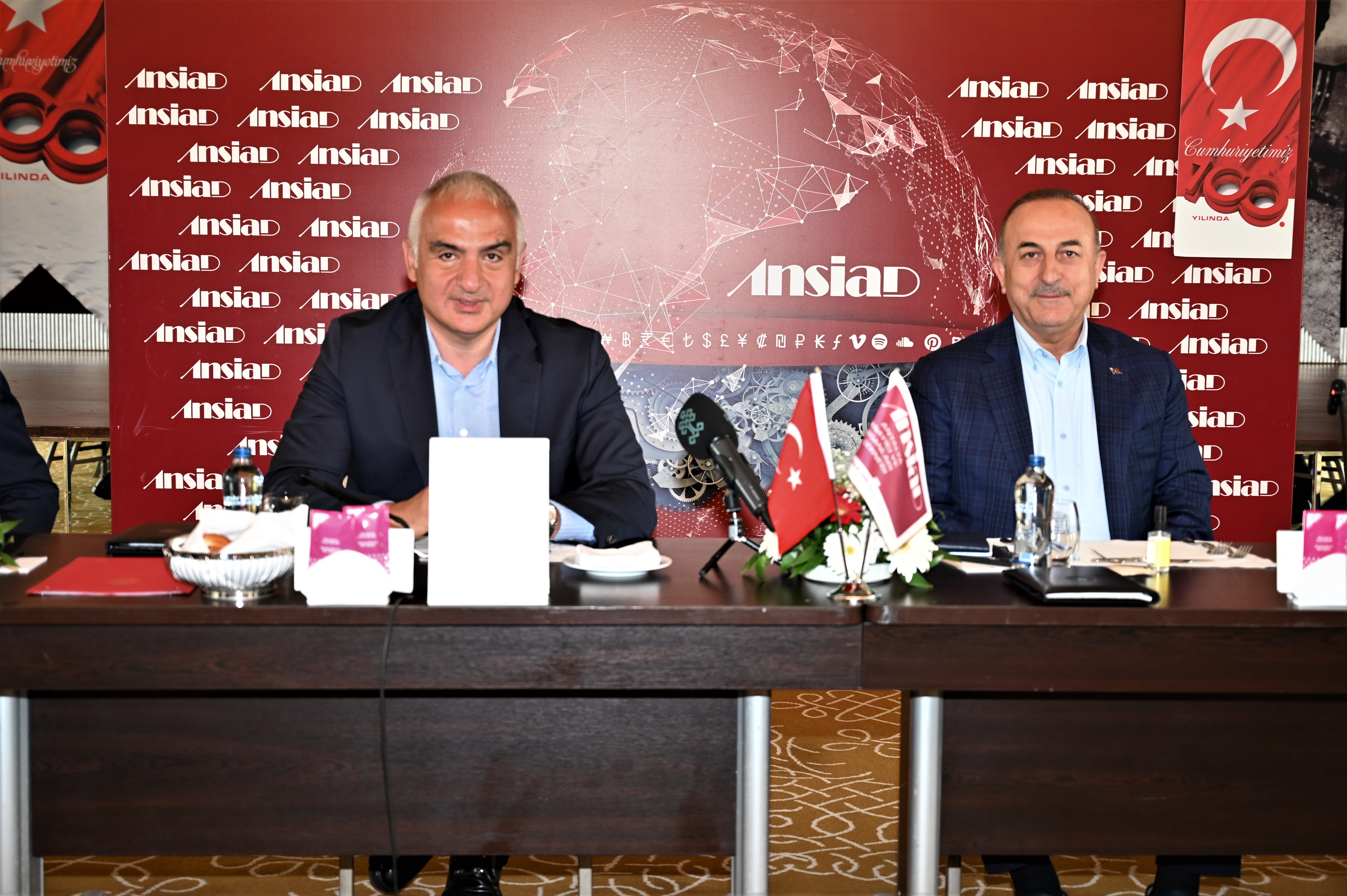 Bakanlar ANSİAD’da