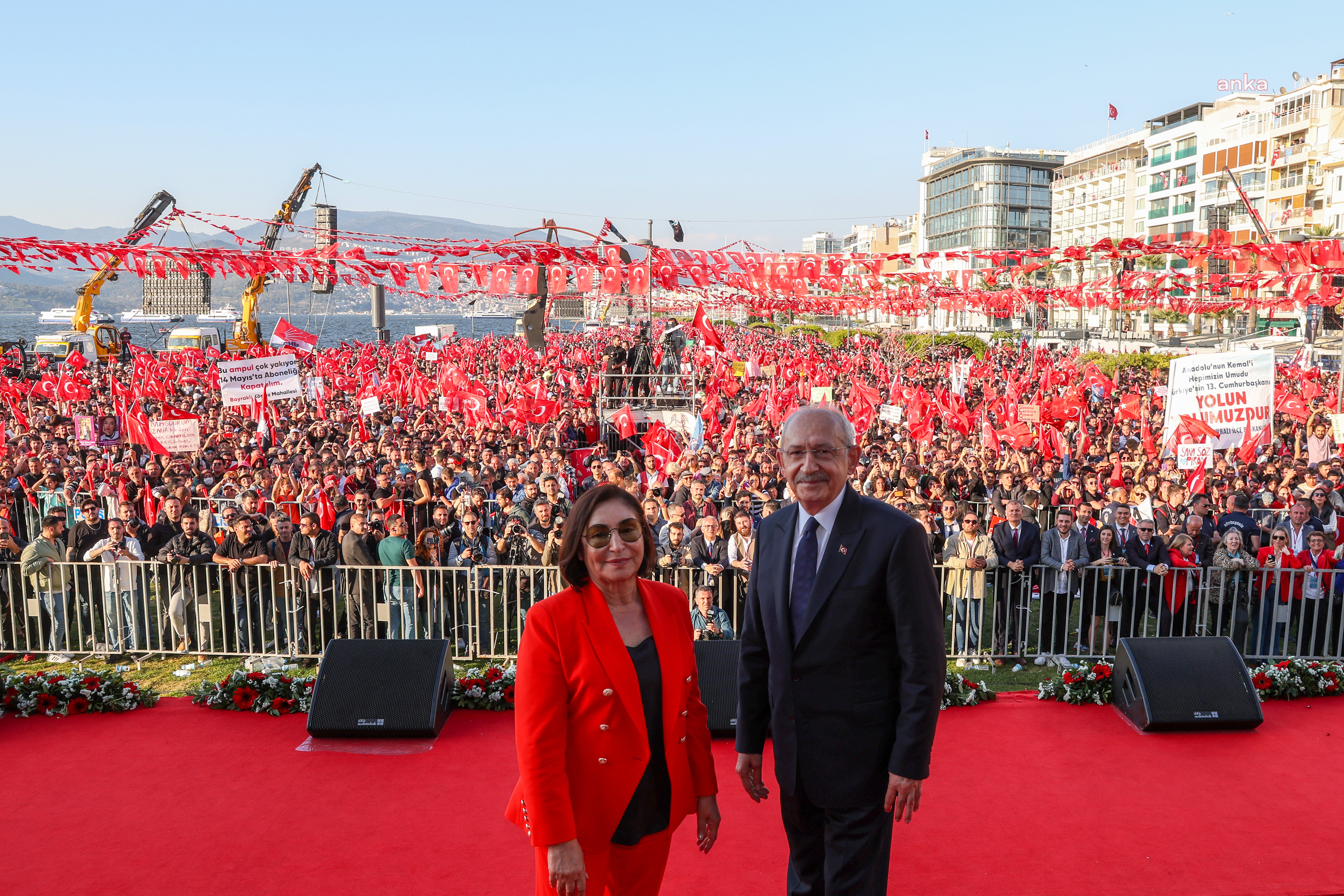 “Bu seçim Türkiye’ye demokrasi getirme seçimidir”