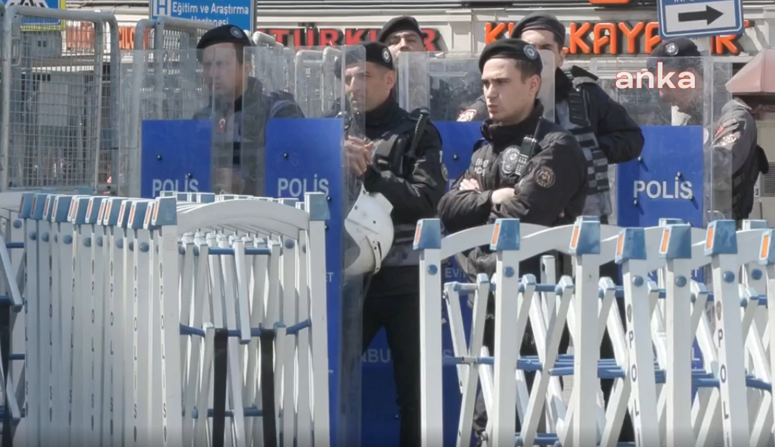 Taksim'de Polis kontrolü