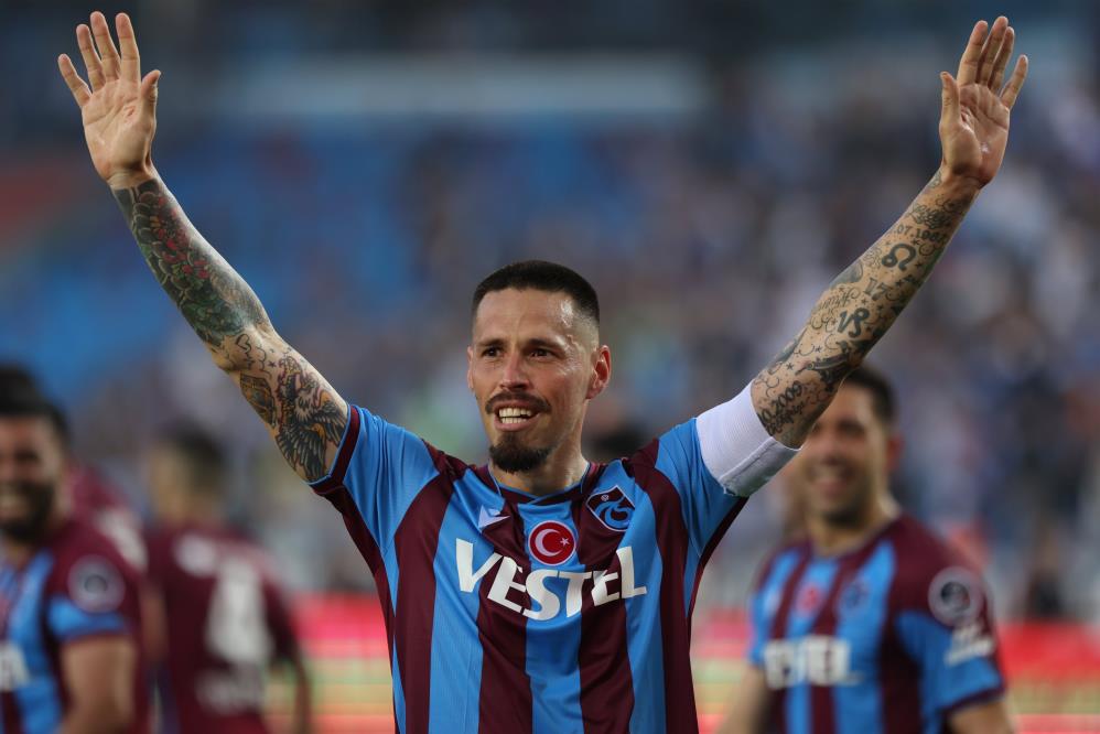 Spor Toto Süper Lig: Trabzonspor: 4 - Alanyaspor: 1 (İlk yarı)