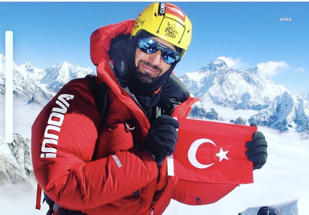 MİLLİ DAĞCI  FINDIK, DÜNYADAKİ 8 BİN METRE VE ÜZERİ 14 DAĞA TIRMANIŞINI TAMAMLAYAN İLK TÜRK SPORCU OLARAK TARİHE GEÇTİ