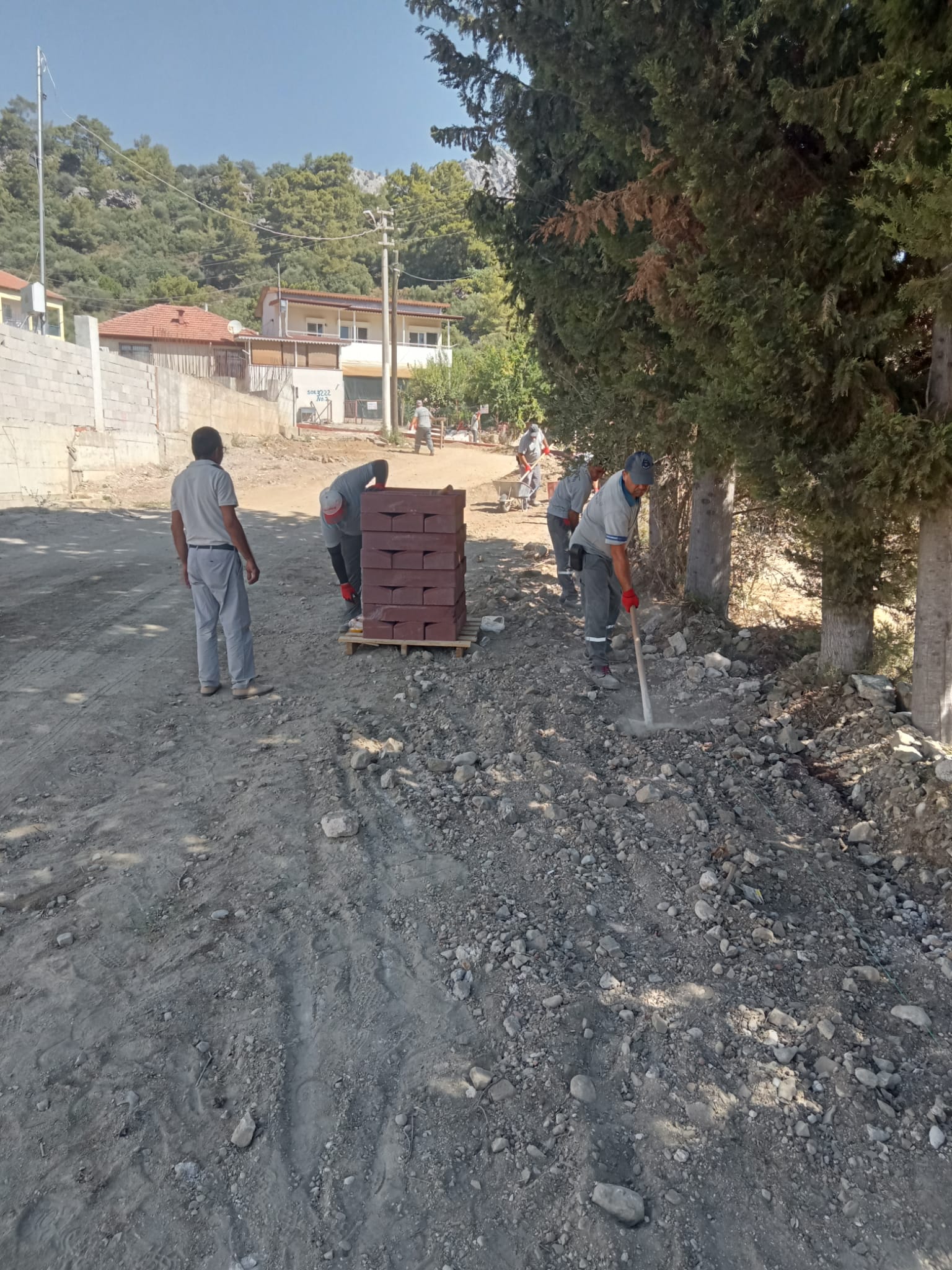 Göynük’te parke çalışmaları devam ediyor