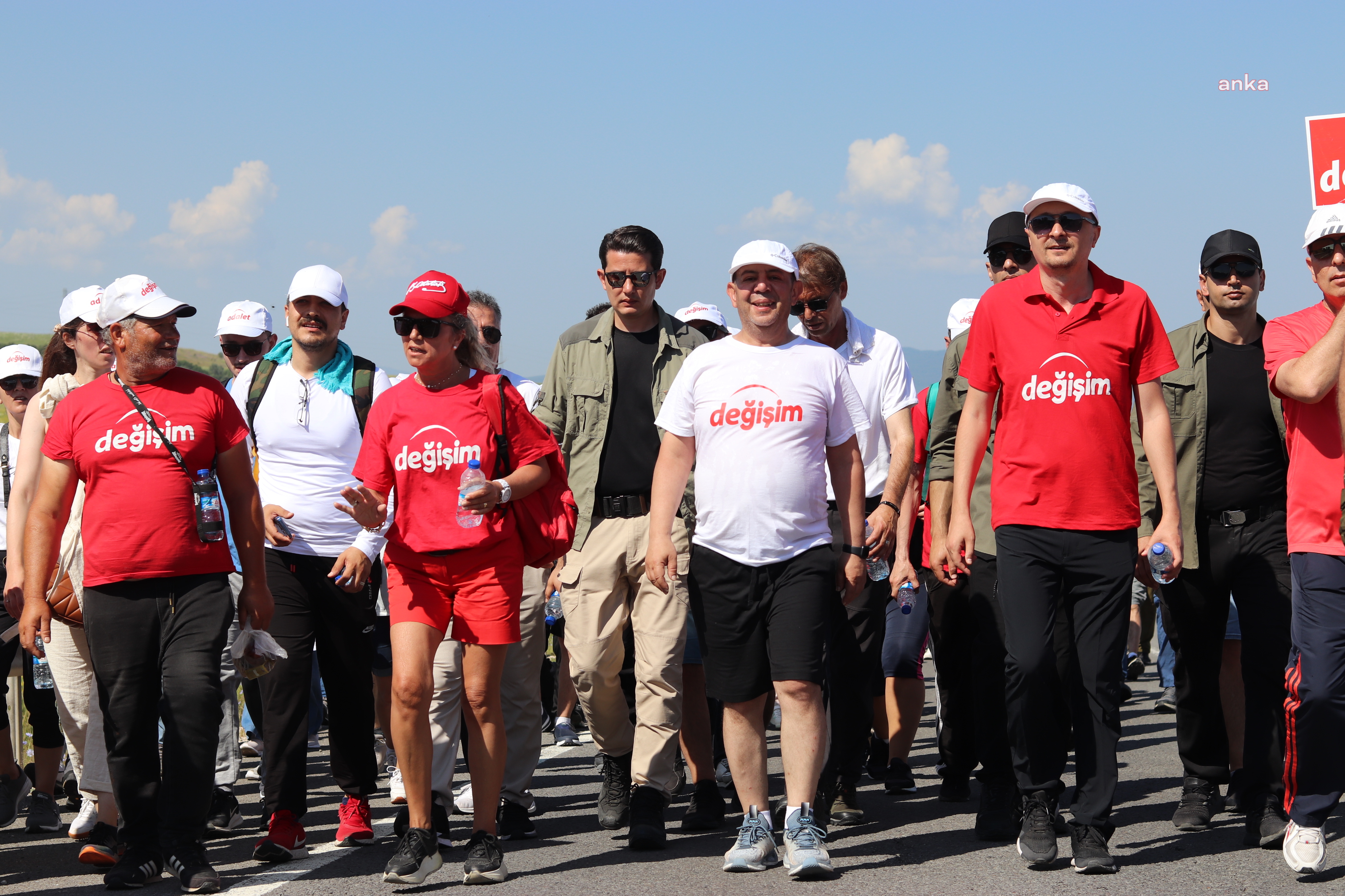 Tanju Özcan: Muhalefetin umudunu yeşertmek için yürüyoruz