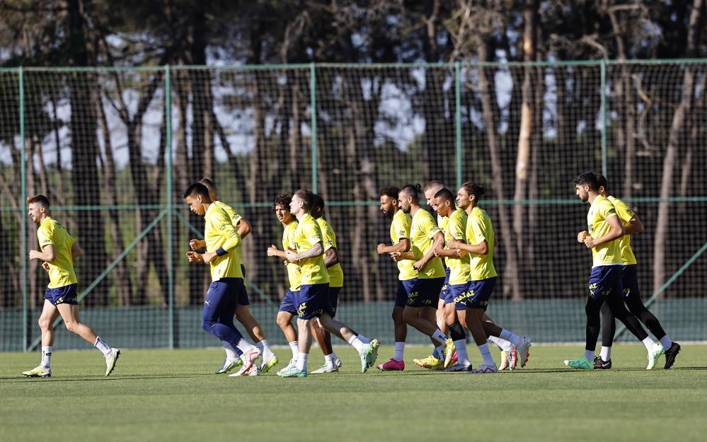 Fenerbahçe yeni sezon hazırlıklarına devam ediyor