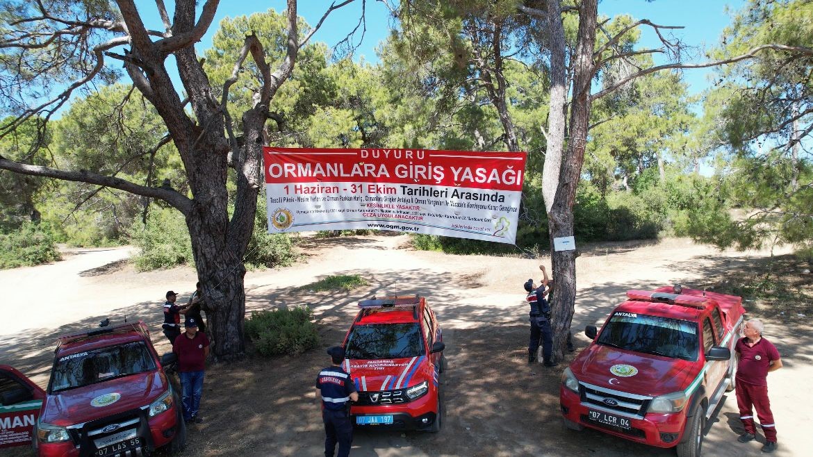 Antalya'da jandarma orman denetimlerini sıklaştırdı