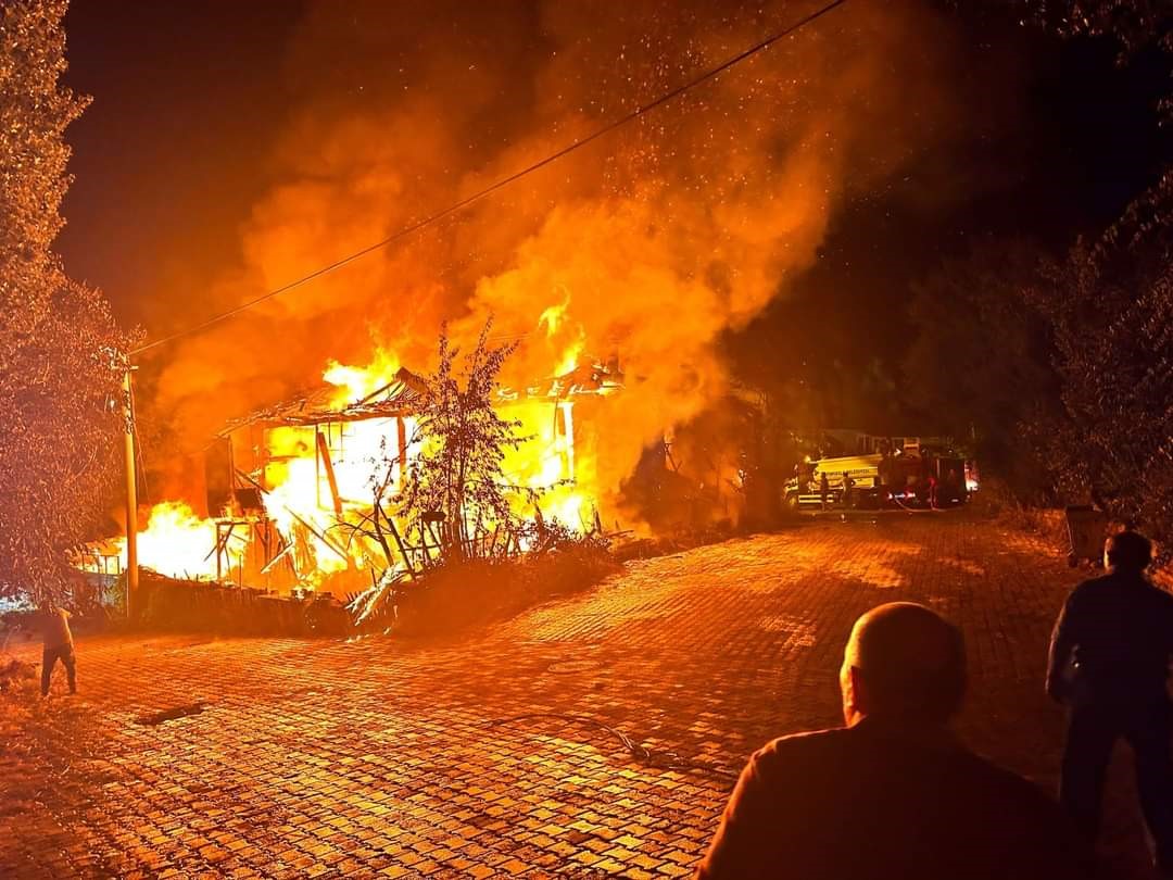 Burdur'da korkunç yangın