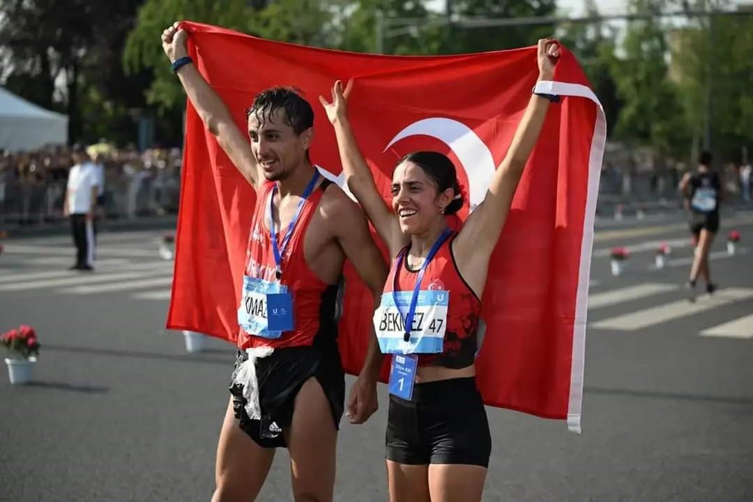 ÇİN'DE ALTIN MADALYA KAZANDI