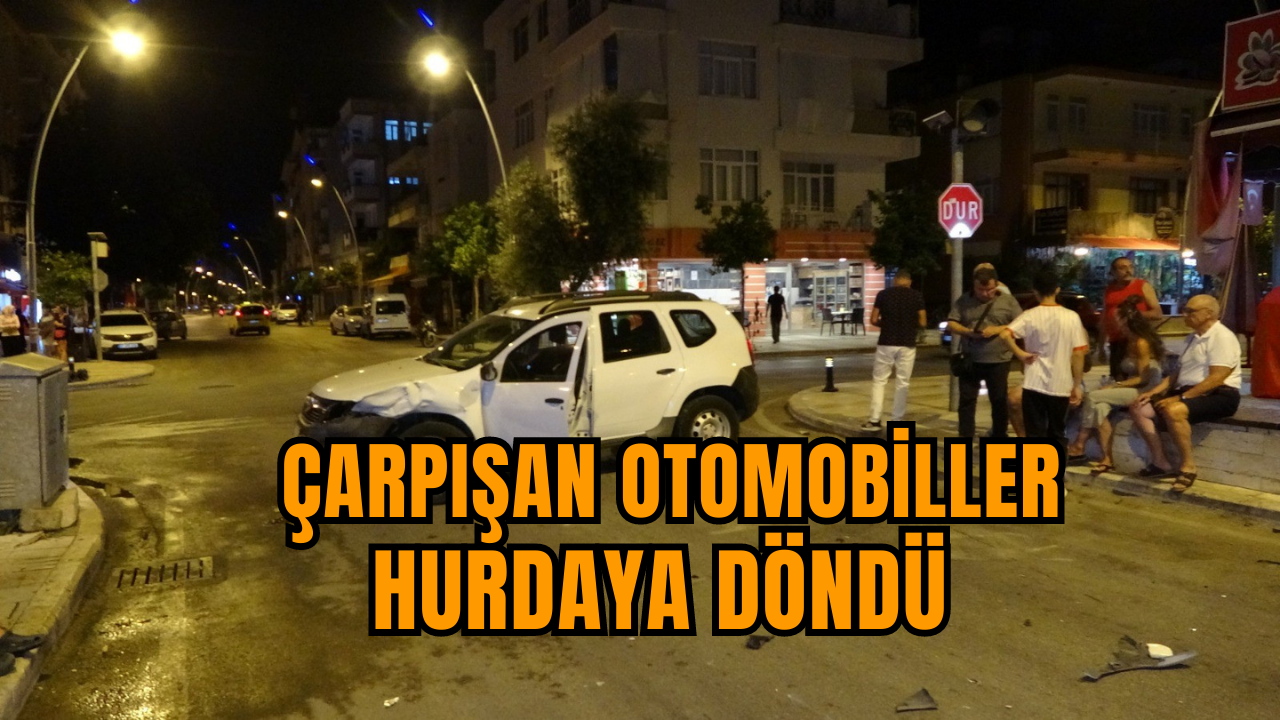 Çarpışan otomobiller hurdaya döndü