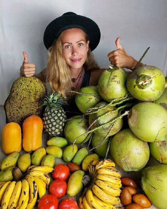 Vegan beslenmeyi savunan sosyal medya fenomeni  Zhanna Samsonova açıklıktan öldü