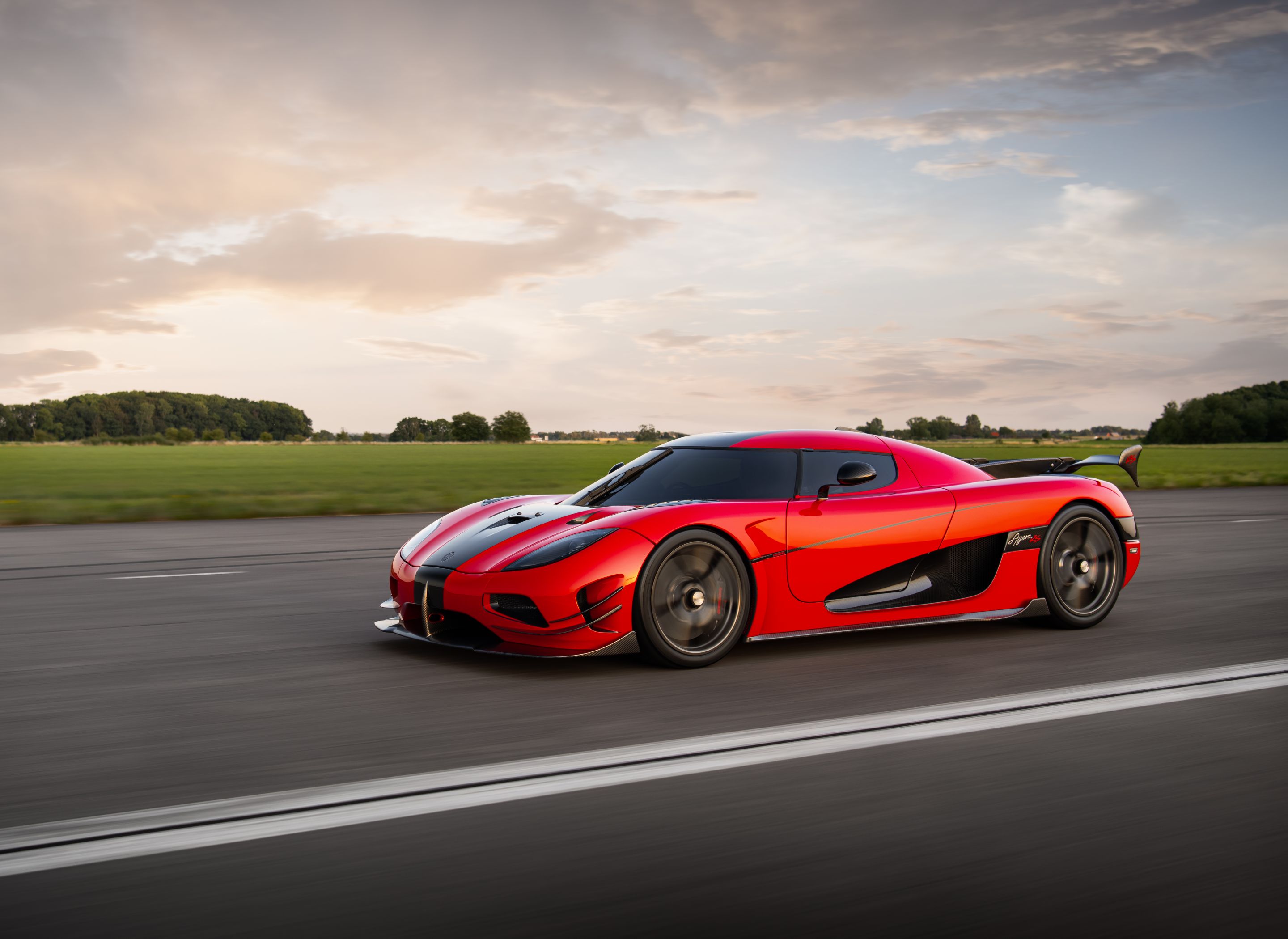 2. Koenigsegg Agera RS