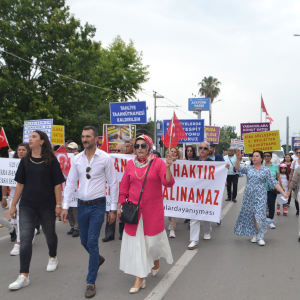 Antalya'dan 'mültecilere değil yurttaşa bakın' çağrısı 1