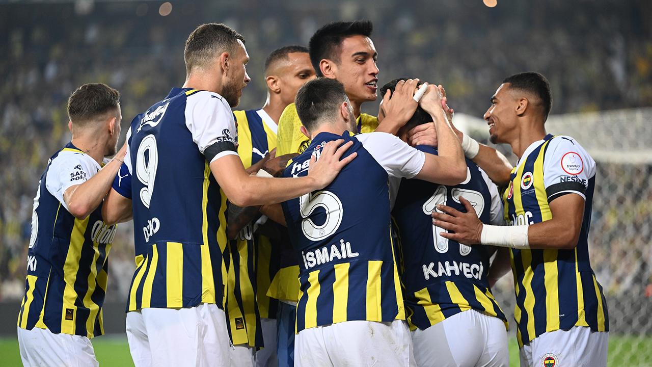 Fenerbahçe'nin başarısının sırrı hücum-savunma dengesinde