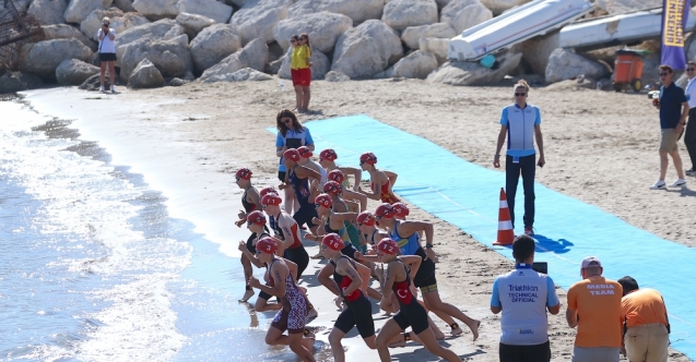 Mersin’de Yenişehir Avrupa Triatlon Kupası yarışları başladı