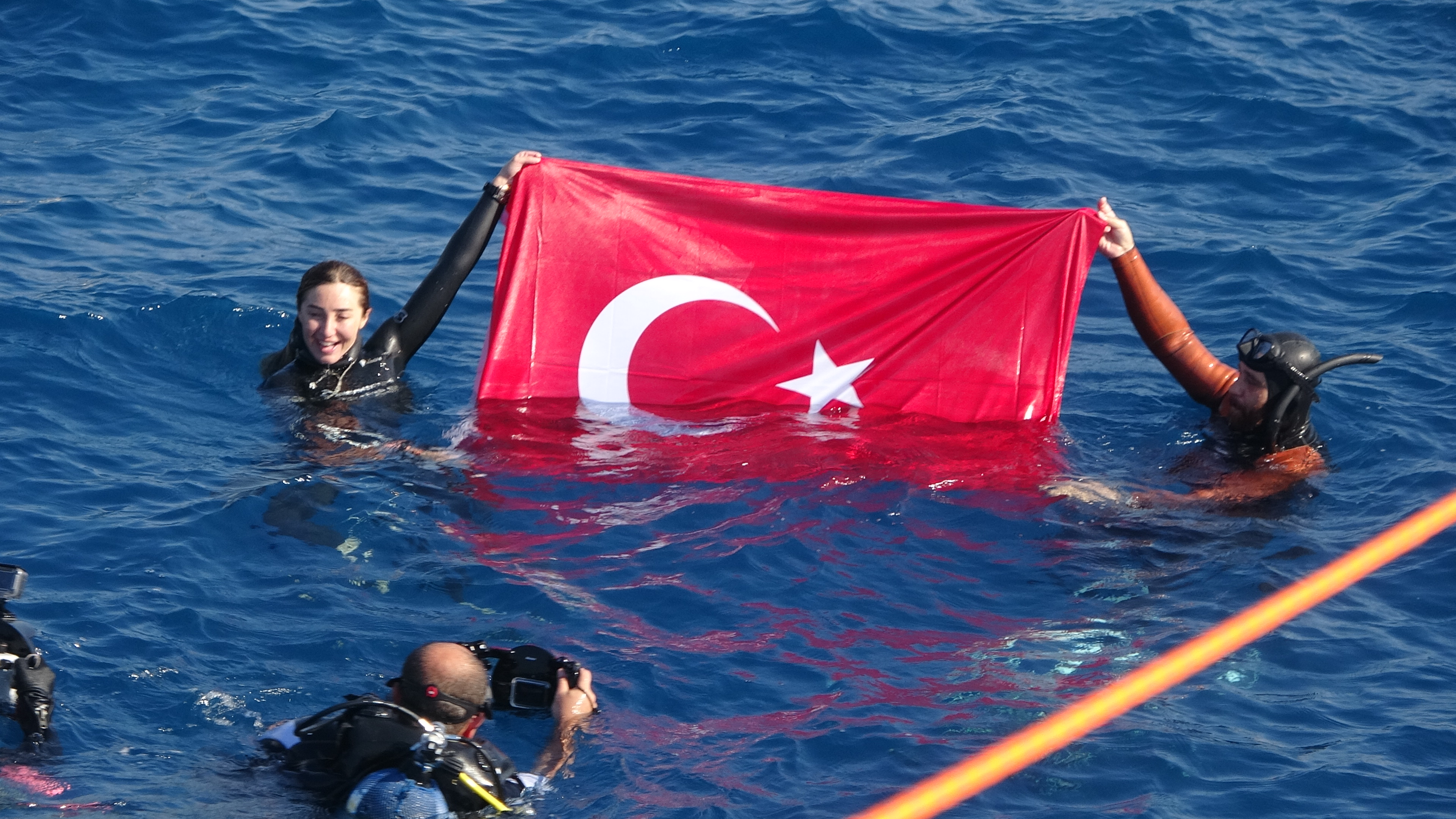 şahika ercümen dalış yapacak (3)