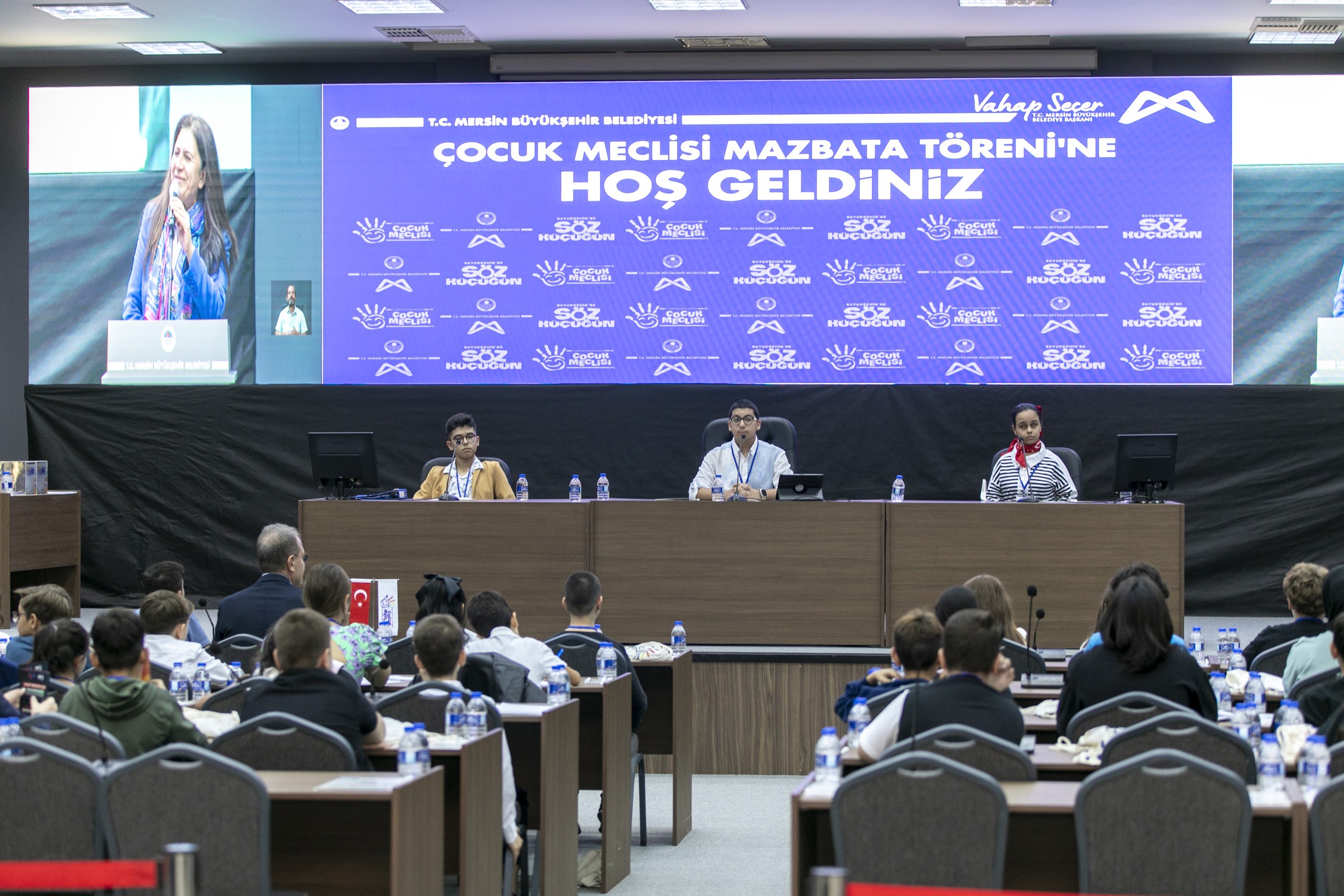 Mersin'de 100. yıla özel çocuk meclisi kuruldu