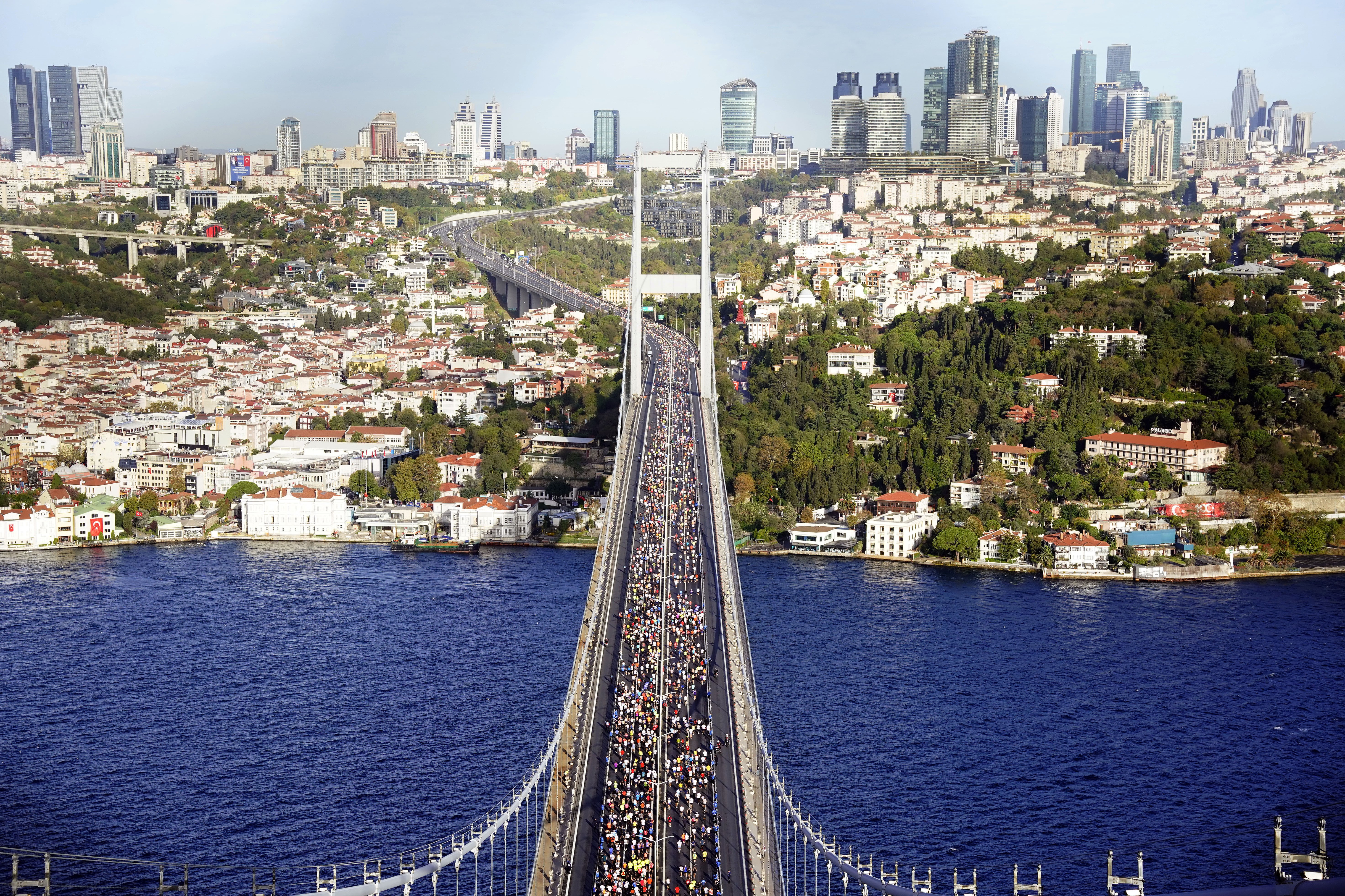 Kıtalararası koşunun heyecanı İstanbul Maratonu 45 yaşında!