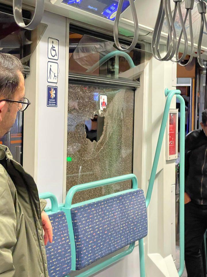 İstanbul'da tramvay taşlı saldırı kan dondurdu!