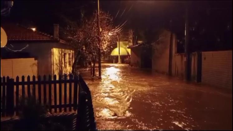 Kaz Dağları'nın etekleri su altında kaldı