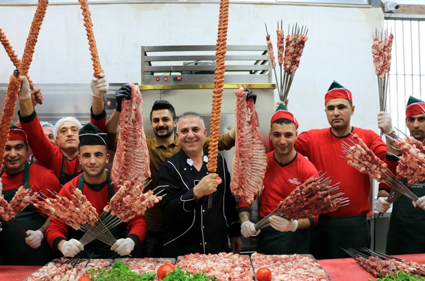 Adanalı kebapçı İstanbul’da 34 metrelik Adana kebap yapacak