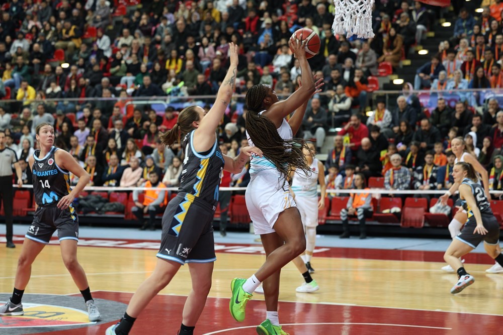 Kayseri Basketbol EuroCup'ta 26 sayı farkla kazandı