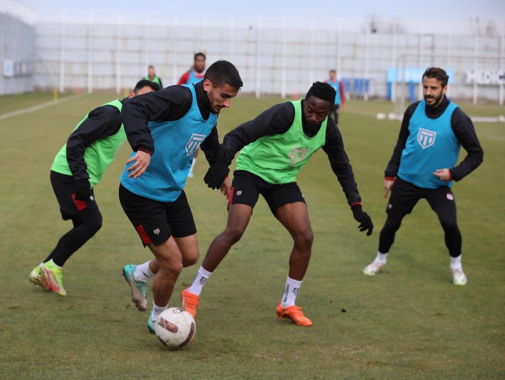 Sivasspor Başakşehir maçı hazırlıklarını sürdürdü