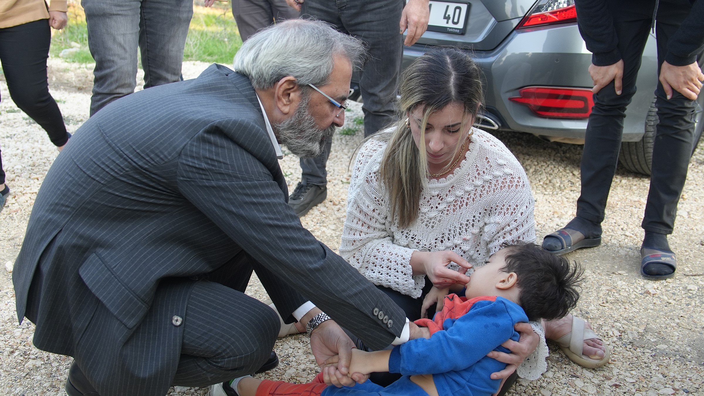 Tarsus Belediye Başkanı minik çocuğun hayatını kurtardı