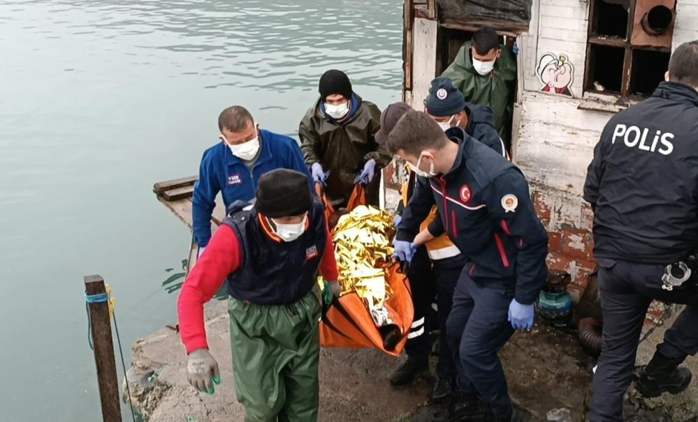 Samsun'da yangın balıkçı hayatını kaybetti