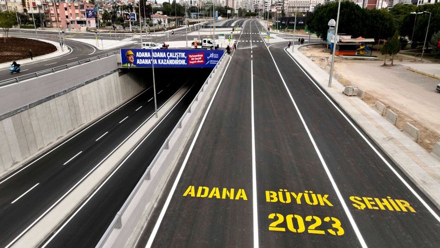 Adana'da Türkmenbaşı Alt Geçidi trafiğe açıldı!