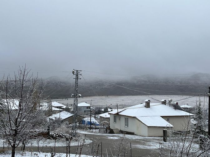 Adana'nın Yüksek Kesimlerine Mevsimin Ilk Karı Yağdı (3)