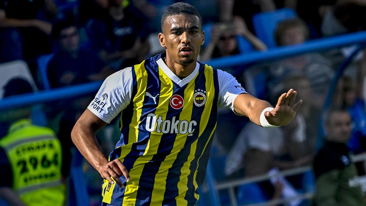 Fenerbahçe'de Başakşehir maçında sürpriz isim kadroda!