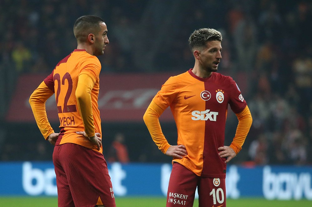 Galatasaray'da Hakim Ziyech ayrılabilir!