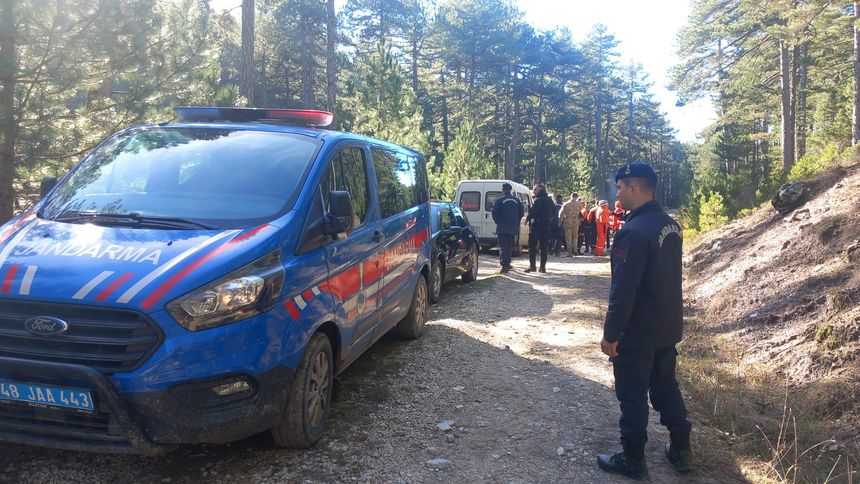 Muğla'da çıntar toplarken kayboldu! 30 saattir aranıyor