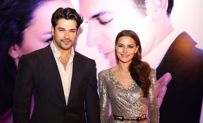 Ünlü Çift Burak Özçivit Ve Fahriye Evcen Dev Anlaşma! (2)